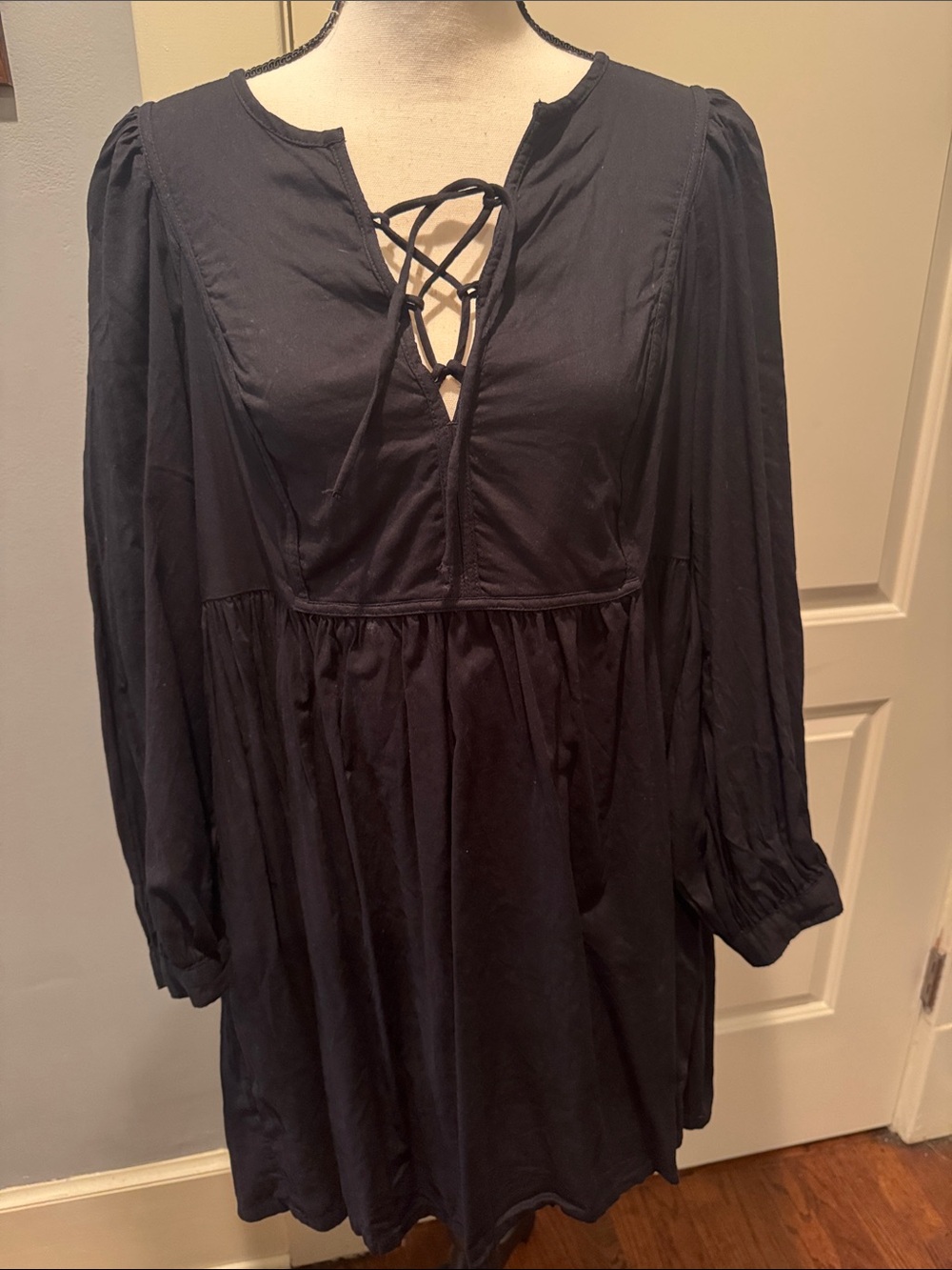 Old Navy Black Lace-Up Long Sleeve Tunic Dress